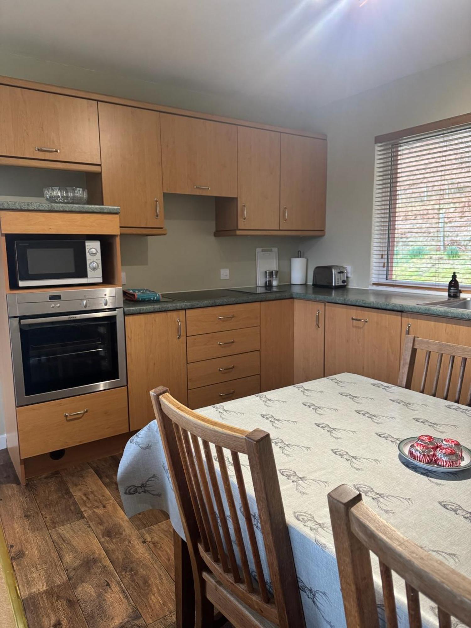 Ash, Birch And Rowan Self Catering Cabins 오니치 외부 사진